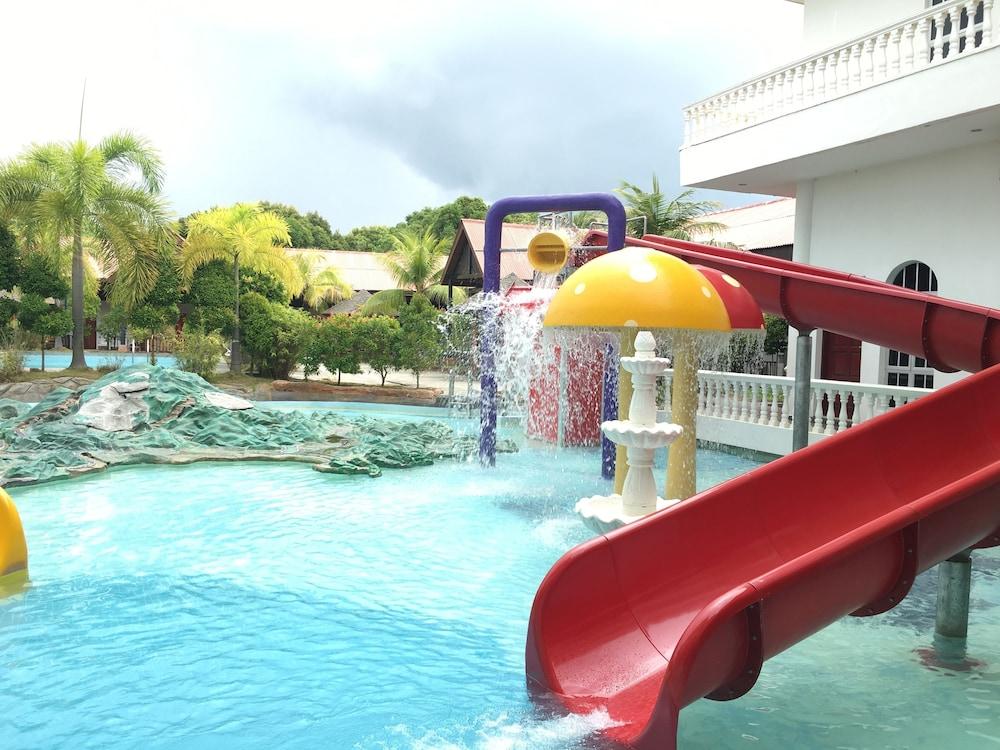 Landcons Resort Langkawi Exterior photo