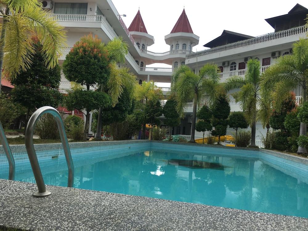 Landcons Resort Langkawi Exterior photo