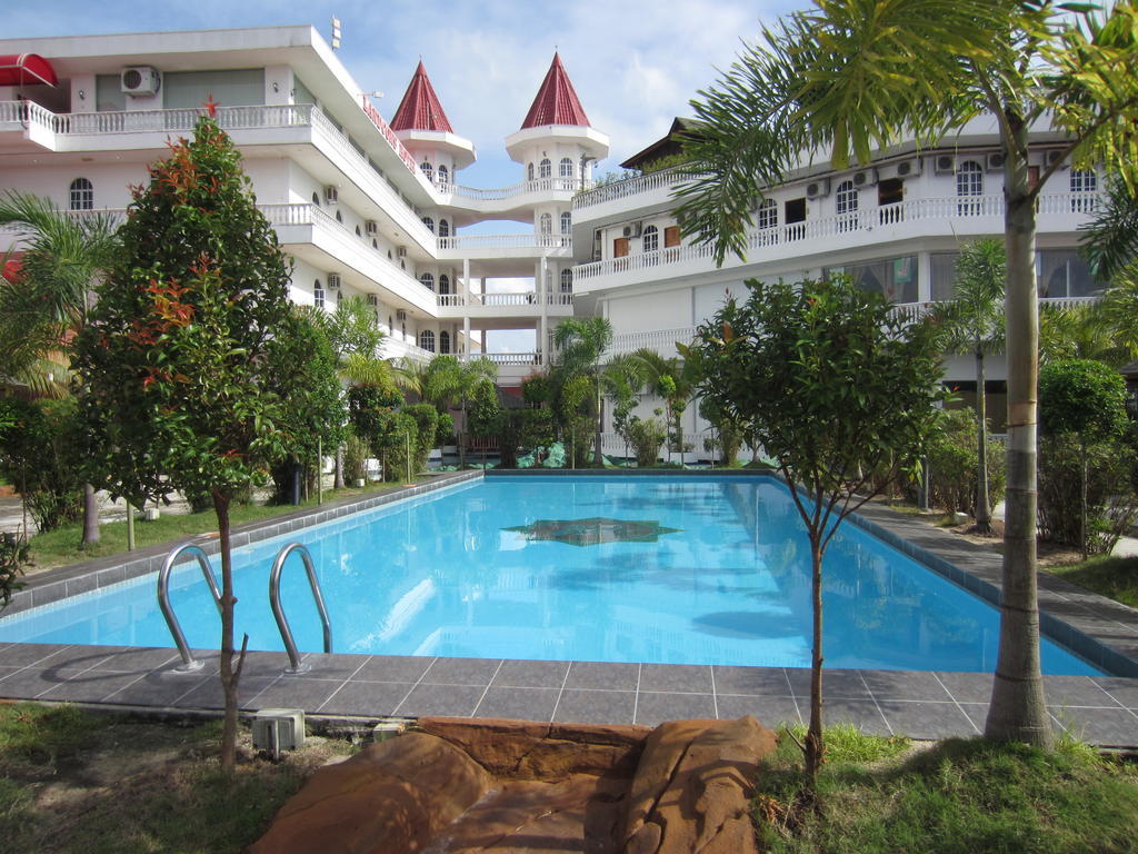 Landcons Resort Langkawi Exterior photo